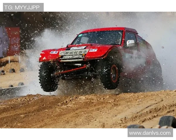 秦汉杯足球星河湾邀请赛激情开赛 跨界融合精彩纷呈