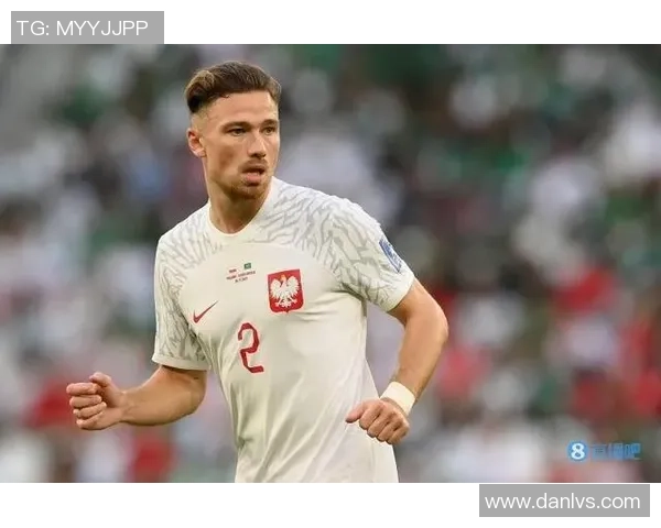 足球后卫球星卡市场价值分析与价格走势预测